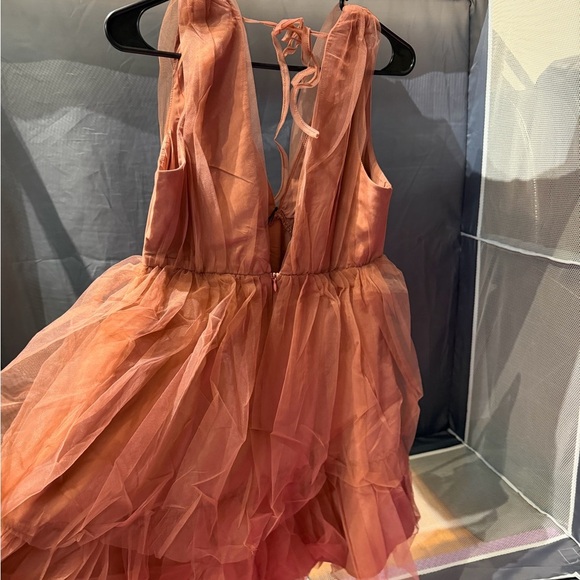 Le Lis Rust Midi Dress - Picture 4 of 8